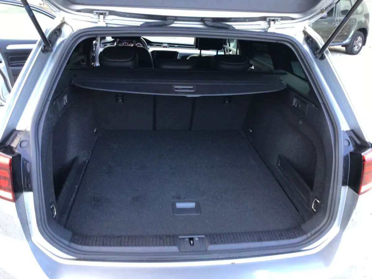 Volkswagen Passat Variant usata a Genova (8)