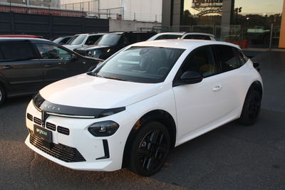 Lancia Ypsilon 51kWh LX nuova a Catania