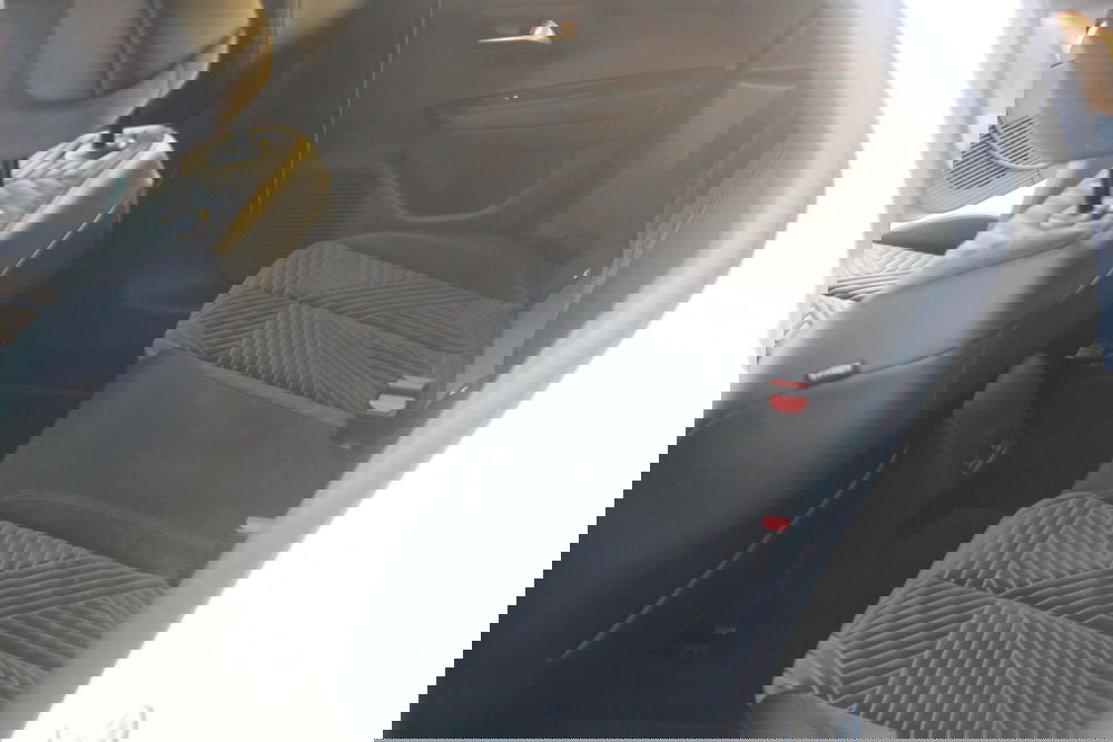 Lancia Ypsilon nuova a Catania (17)