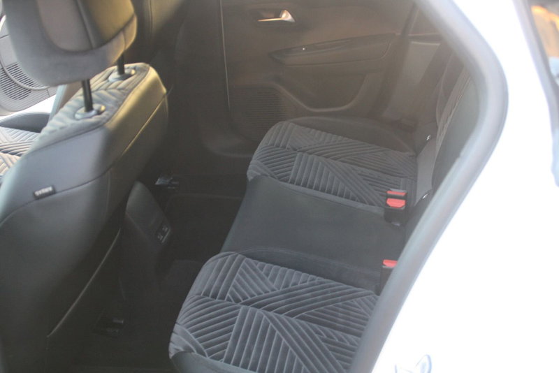 Lancia Ypsilon nuova a Catania (17)