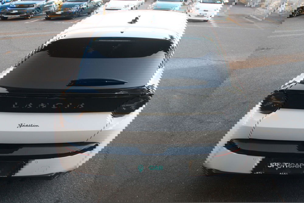 Lancia Ypsilon nuova a Catania (4)