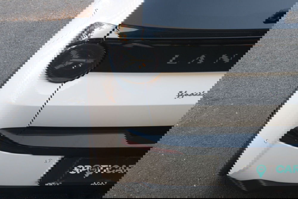 Lancia Ypsilon nuova a Catania (6)