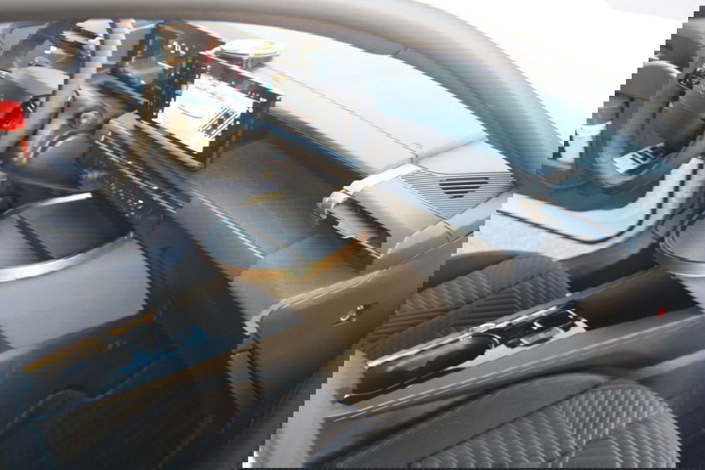 Lancia Ypsilon nuova a Catania (8)