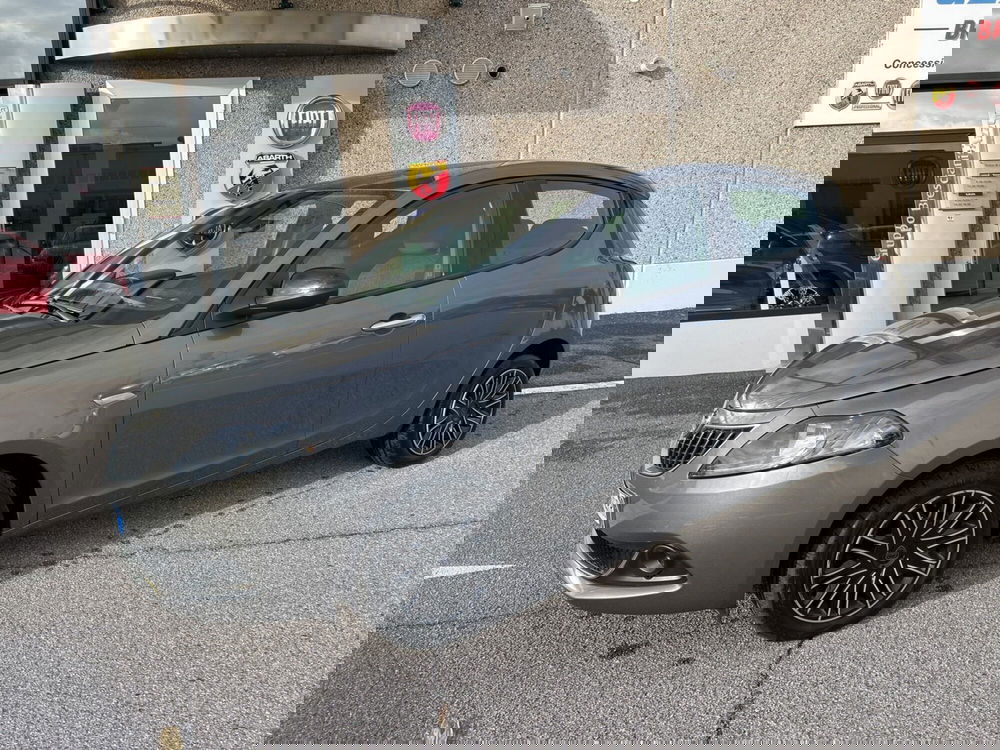 Lancia Ypsilon usata a Bergamo