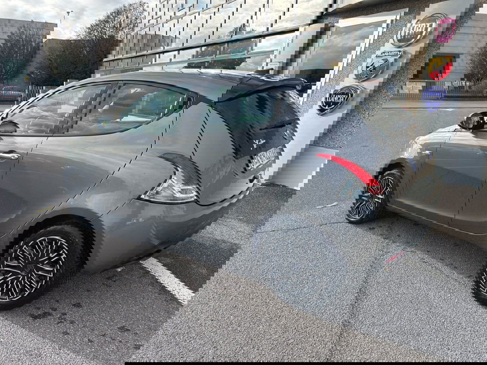 Lancia Ypsilon usata a Bergamo (3)