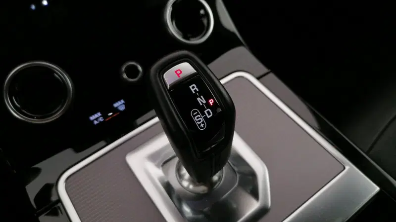 Land Rover Range Rover Evoque usata a Roma (15)