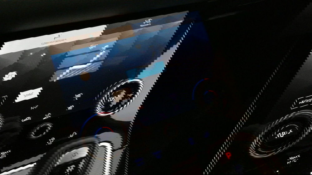 Land Rover Range Rover Evoque usata a Roma (17)