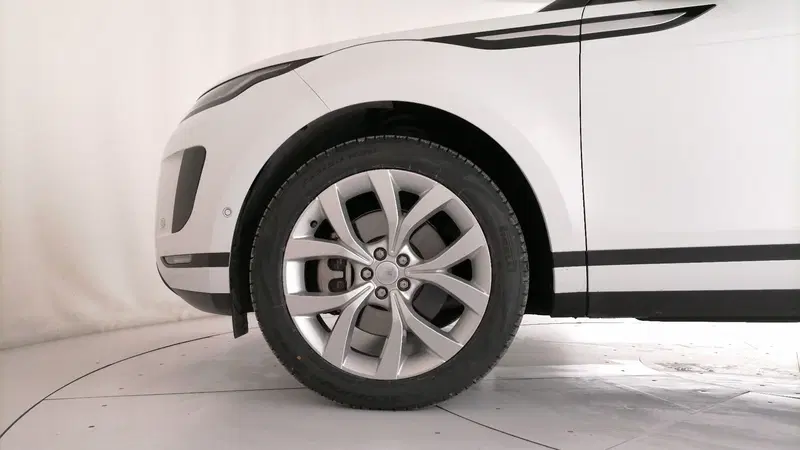 Land Rover Range Rover Evoque usata a Roma (9)