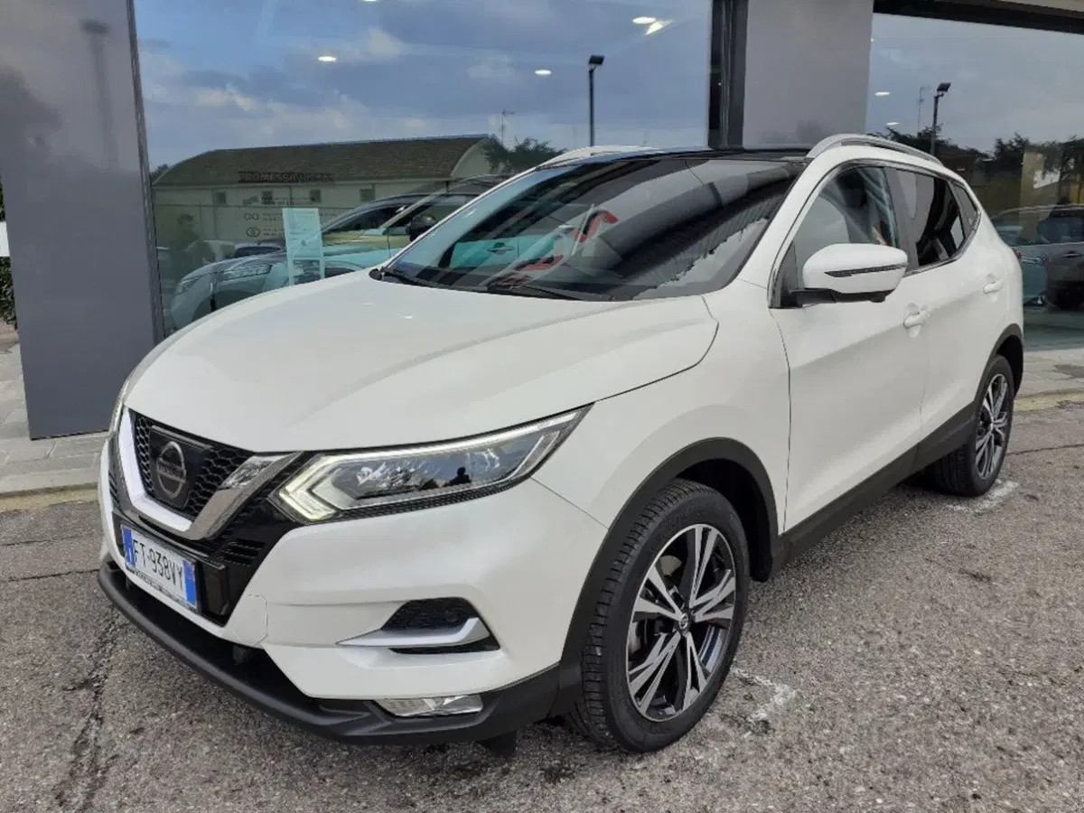 Nissan Qashqai usata a Modena (2)