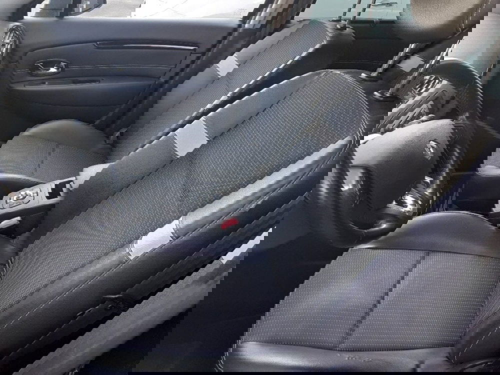 Renault Scénic usata a Modena (11)