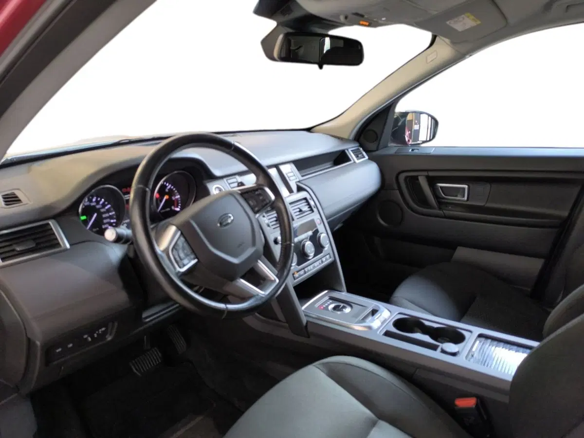 Land Rover Discovery Sport usata a Udine (10)