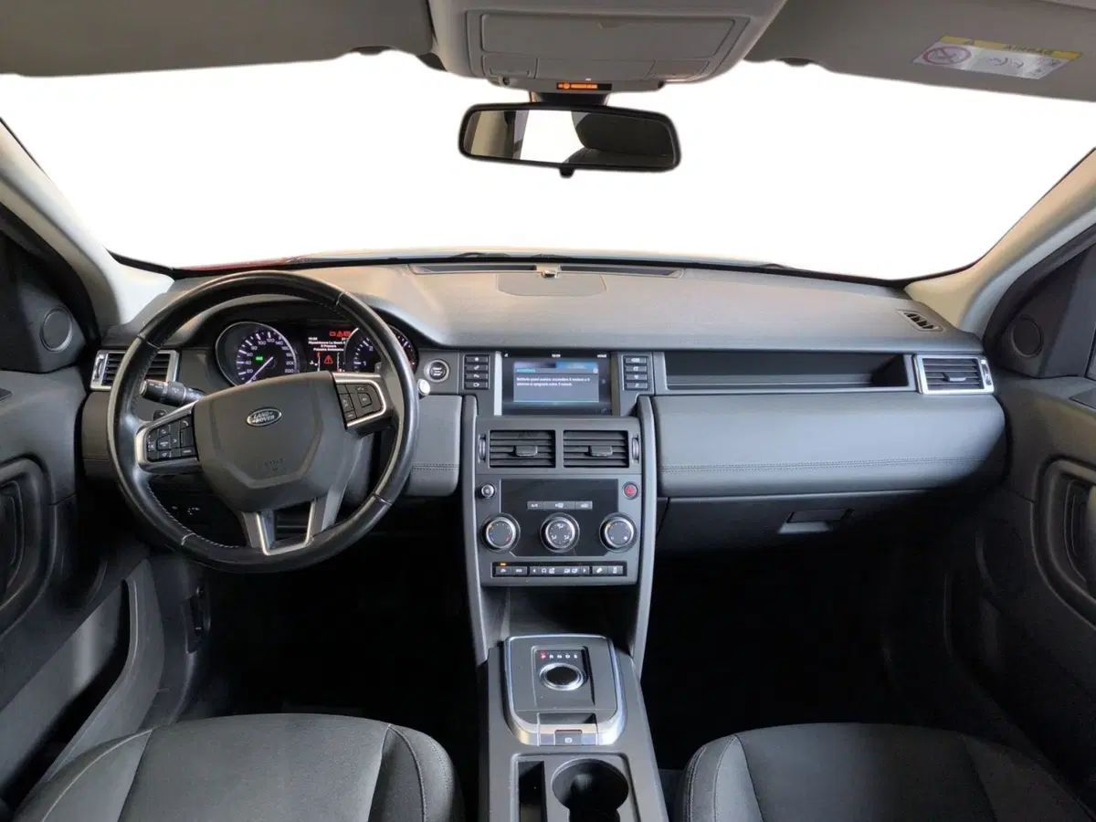 Land Rover Discovery Sport usata a Udine (11)