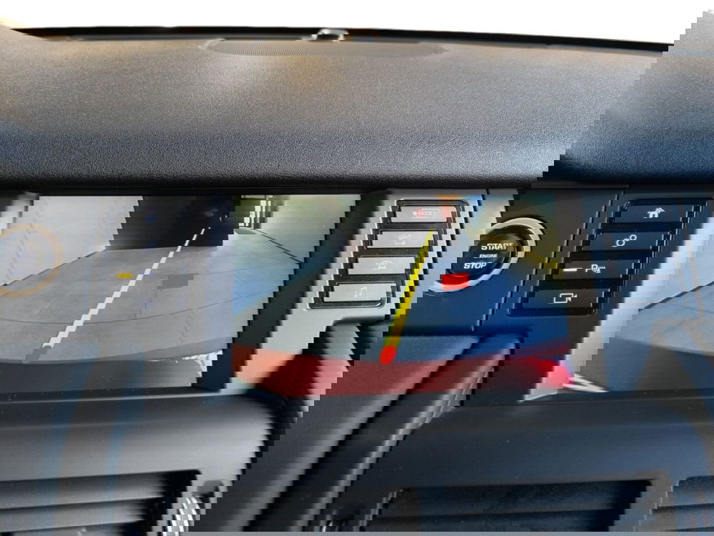 Land Rover Discovery Sport usata a Udine (12)