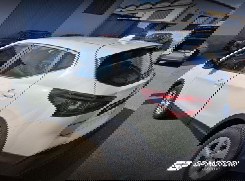 Nissan Qashqai usata a Caserta (2)