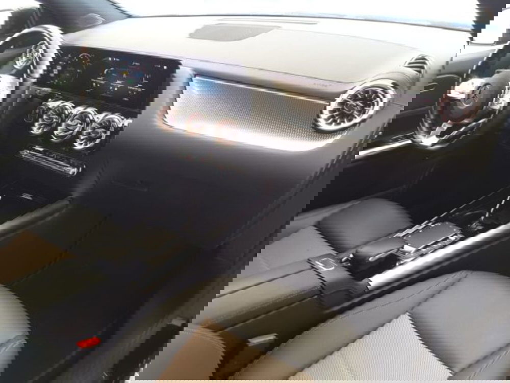 Mercedes-Benz EQA usata a Firenze (10)