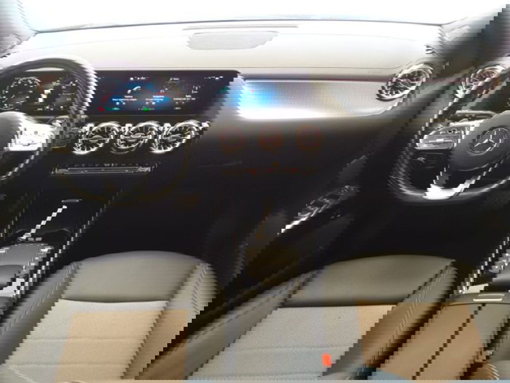 Mercedes-Benz EQA usata a Firenze (9)