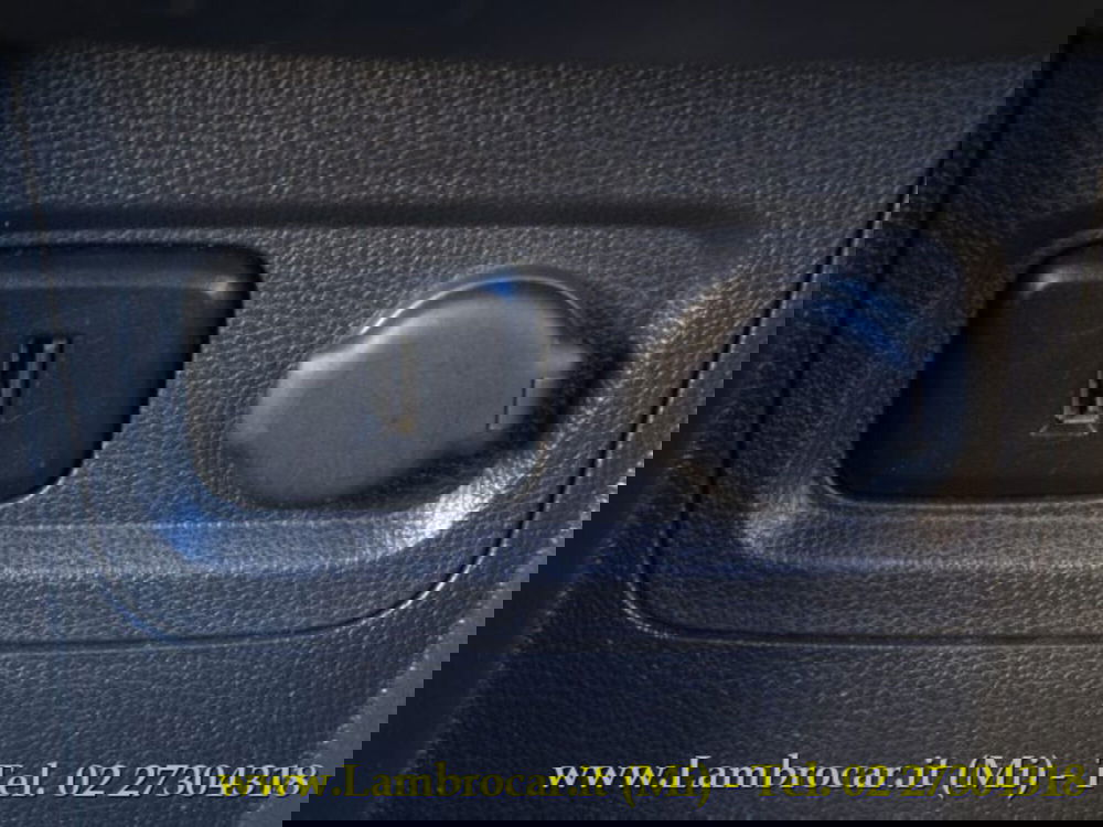 Opel Karl usata a Milano (10)