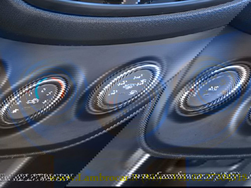 Opel Karl usata a Milano (9)