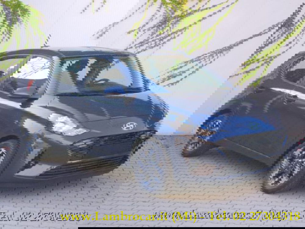 Hyundai i10 nuova a Milano (12)