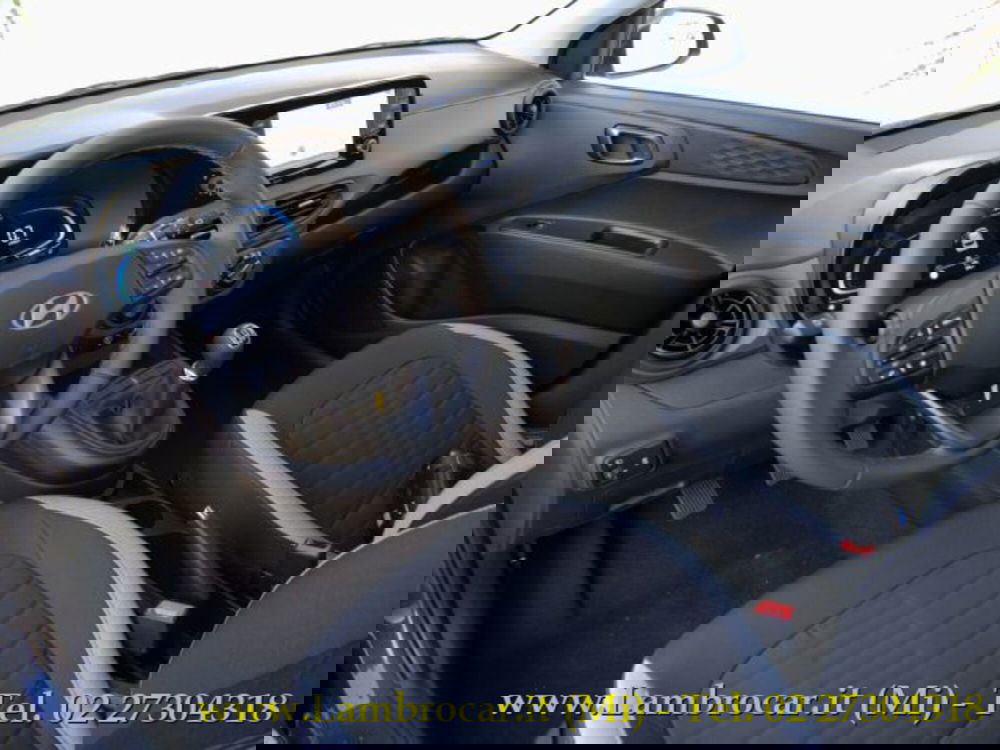 Hyundai i10 nuova a Milano (19)