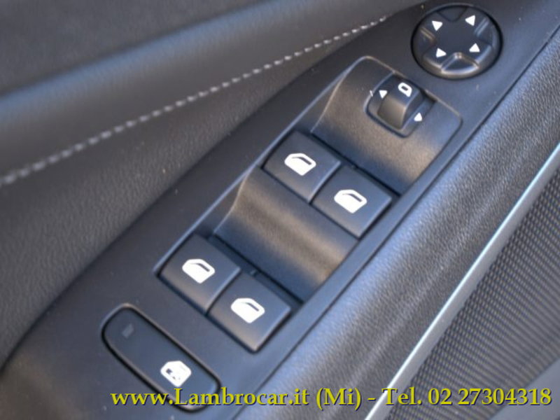 Opel Crossland usata a Milano (16)