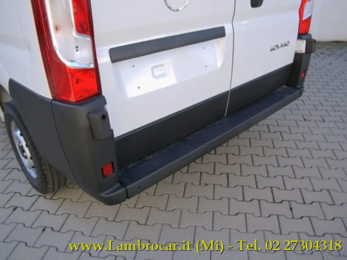 Opel Movano Furgone nuova a Milano (11)