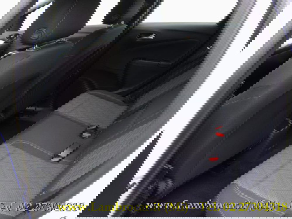 Opel Crossland X usata a Milano (6)