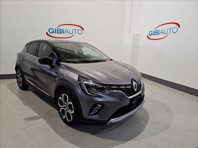 Renault Captur Full Hybrid E-Tech 145 CV Techno Fast Track del 2023 usata a Palermo