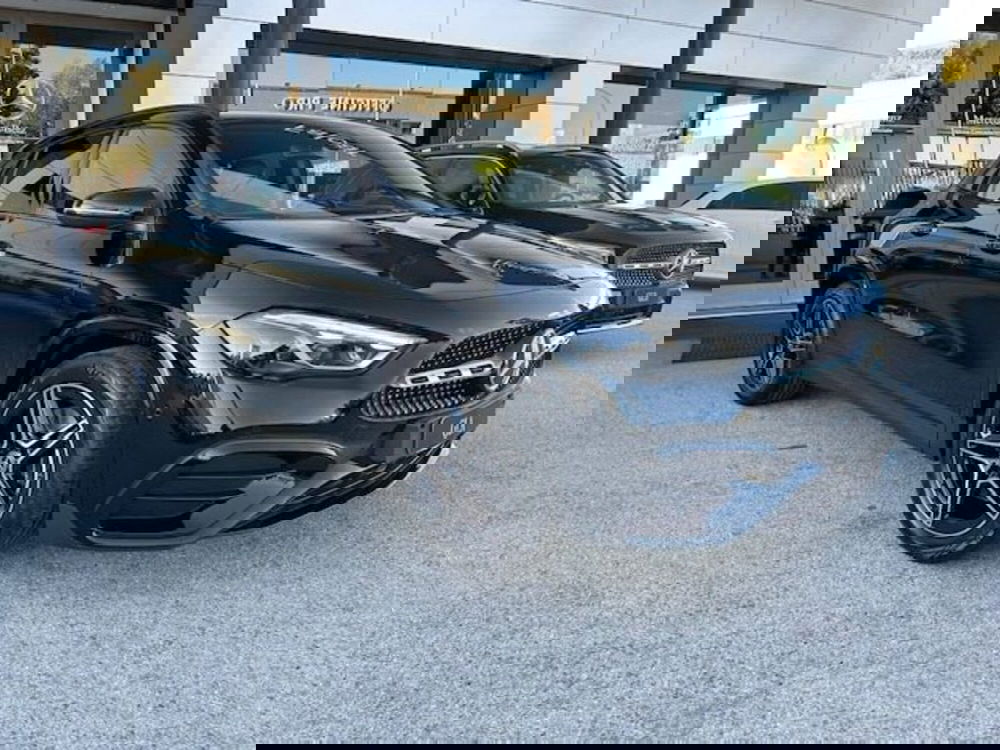 Mercedes-Benz GLA SUV nuova a Potenza