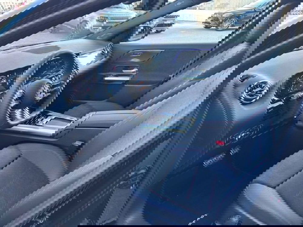 Mercedes-Benz GLA SUV nuova a Potenza (10)