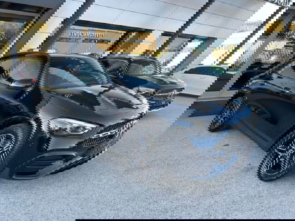 Mercedes-Benz GLA SUV nuova a Potenza (18)