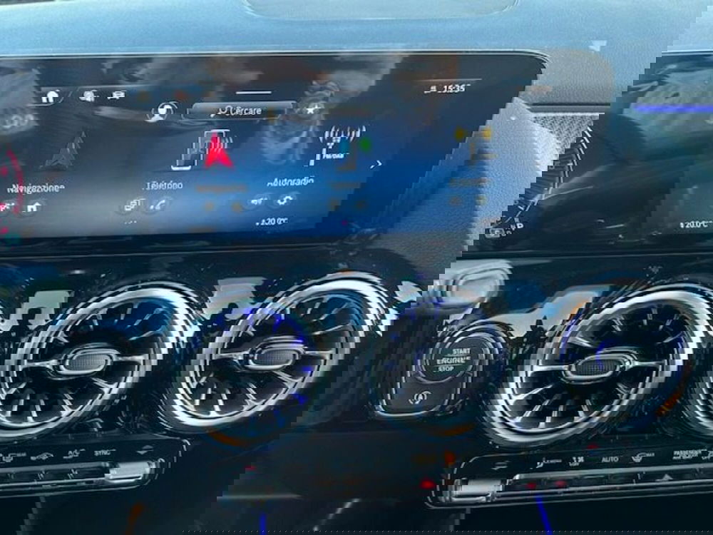 Mercedes-Benz GLA SUV nuova a Potenza (8)