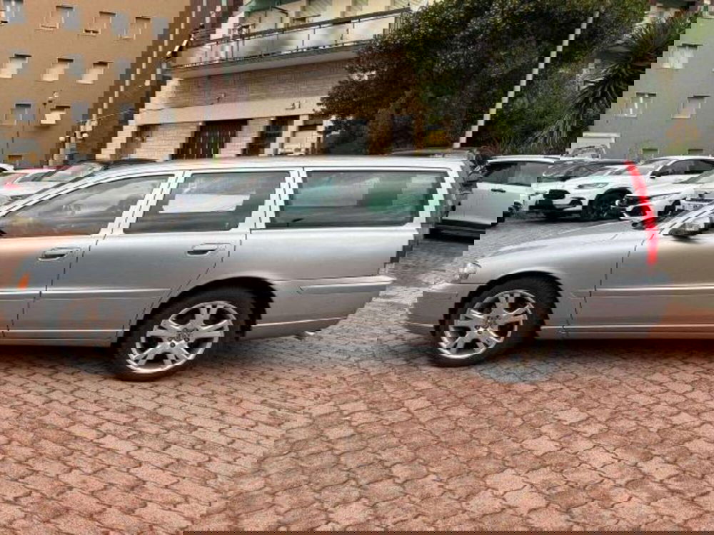 Volvo V70 usata a Savona (4)