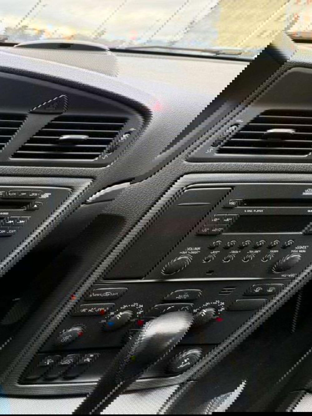 Volvo V70 usata a Savona (9)