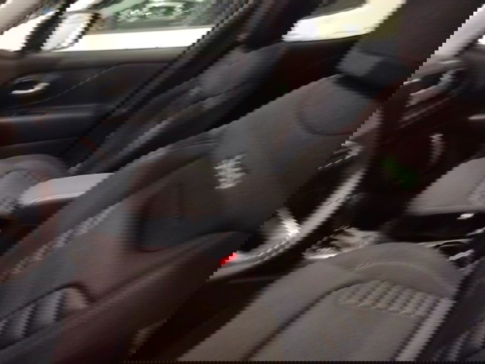 Jeep Renegade nuova a Forlì-Cesena (19)