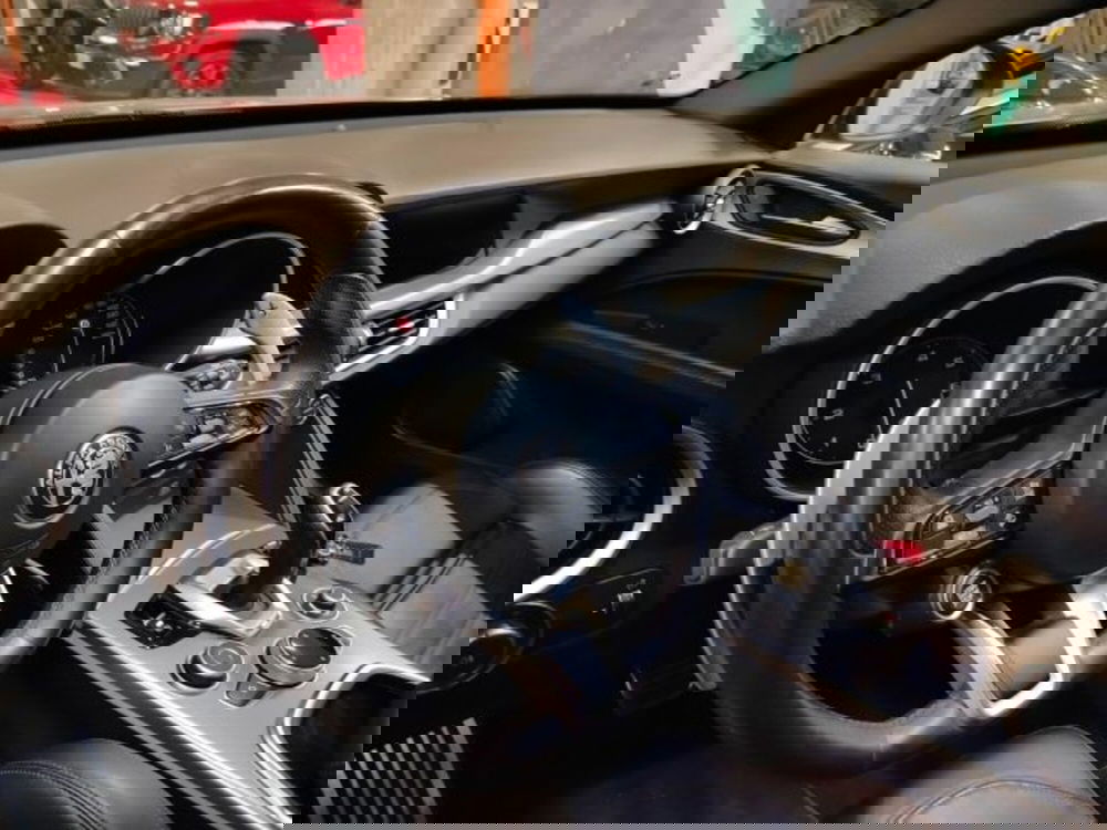 Alfa Romeo Stelvio usata a Forlì-Cesena (16)