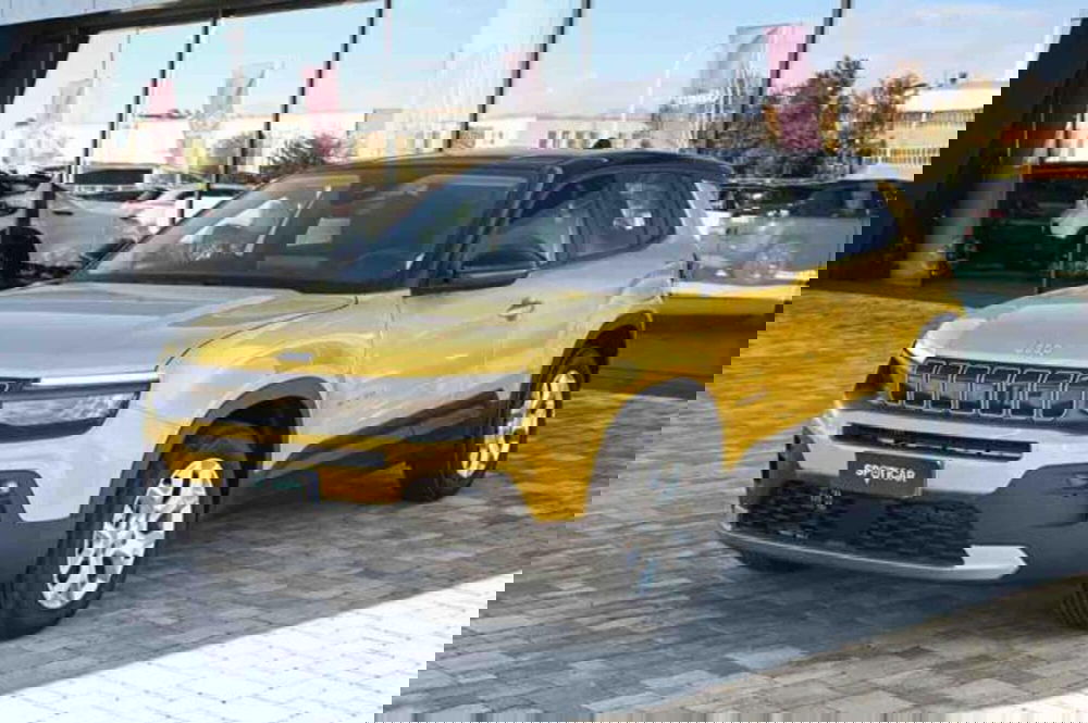 Jeep Avenger nuova a Torino