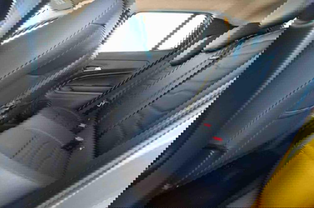 Jeep Avenger nuova a Torino (14)