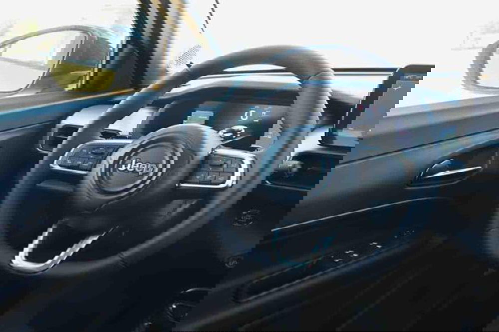 Jeep Avenger nuova a Torino (19)