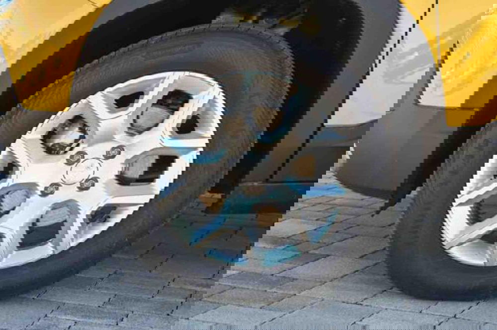 Jeep Avenger nuova a Torino (9)