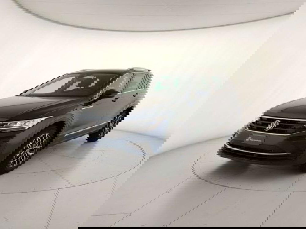 Volkswagen Tiguan usata a Matera