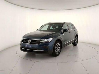 Volkswagen Tiguan 2.0 tdi Life 150cv dsg del 2023 usata a Matera