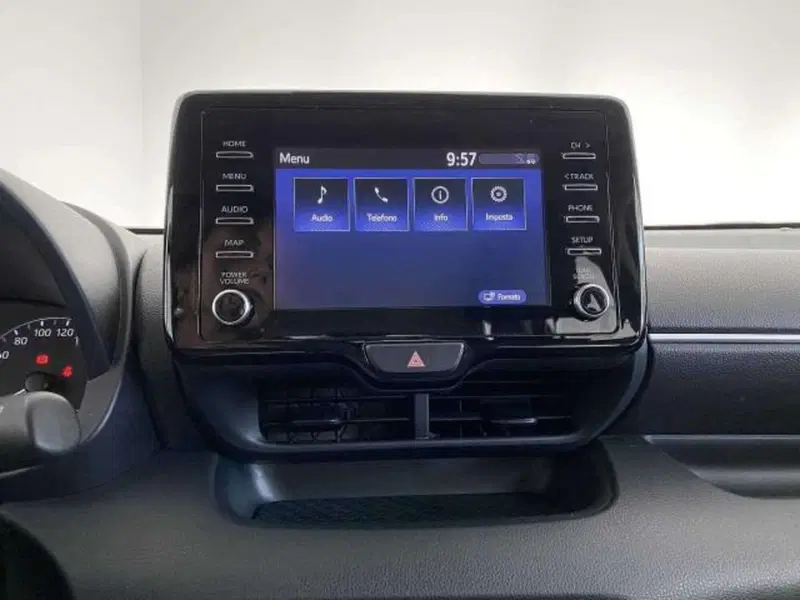 Toyota Yaris usata a Matera (10)