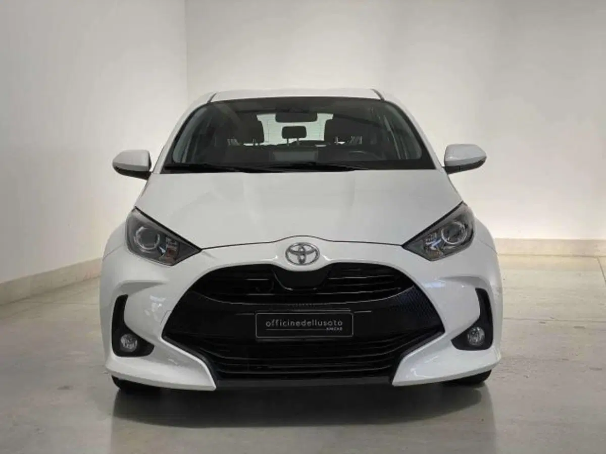 Toyota Yaris usata a Matera (2)