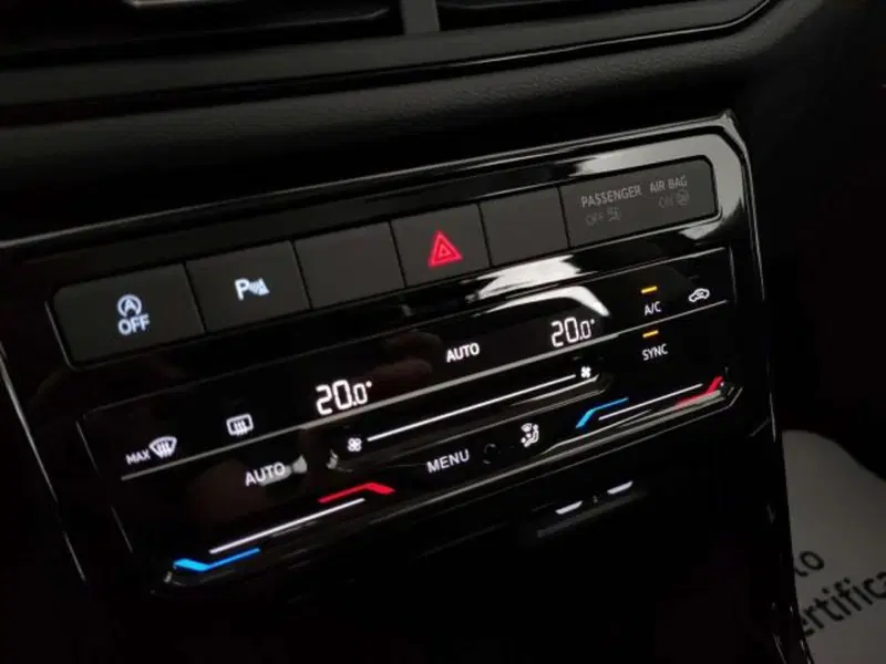 Volkswagen T-Cross usata a Matera (12)