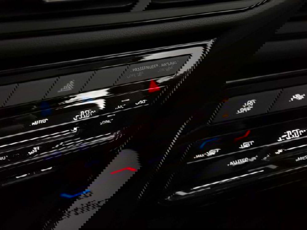 Volkswagen T-Cross usata a Matera (12)