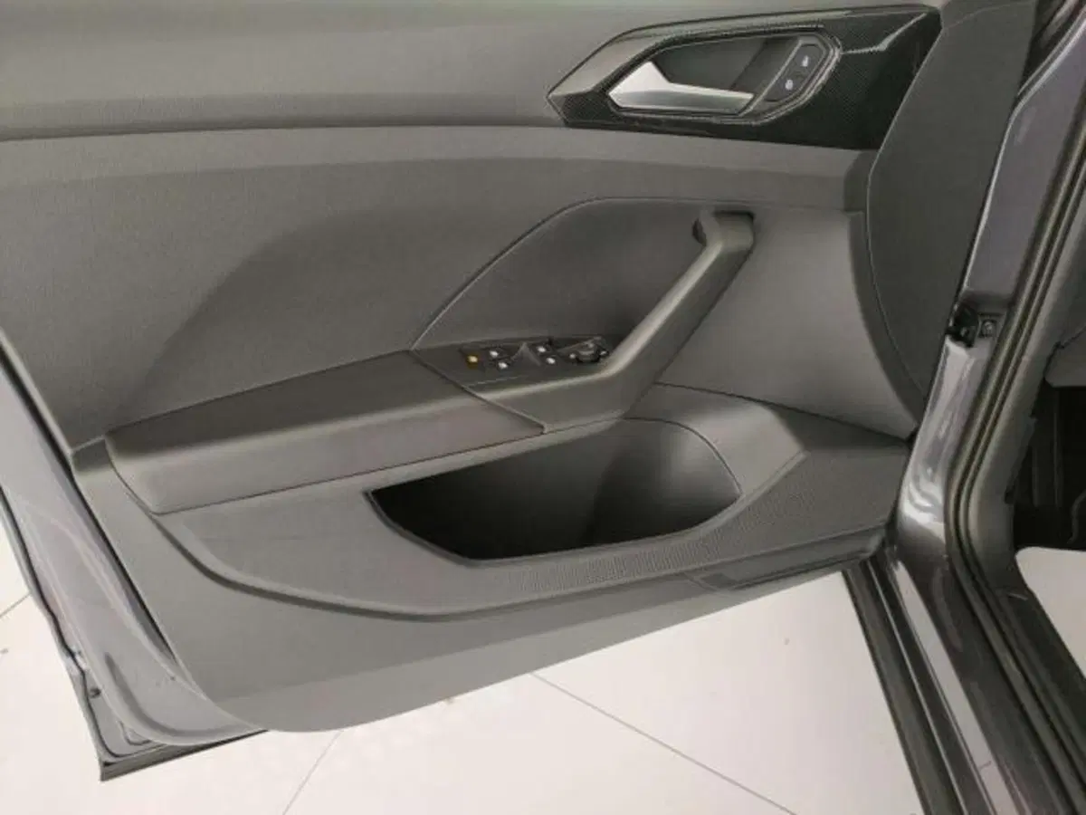 Volkswagen T-Cross usata a Matera (15)