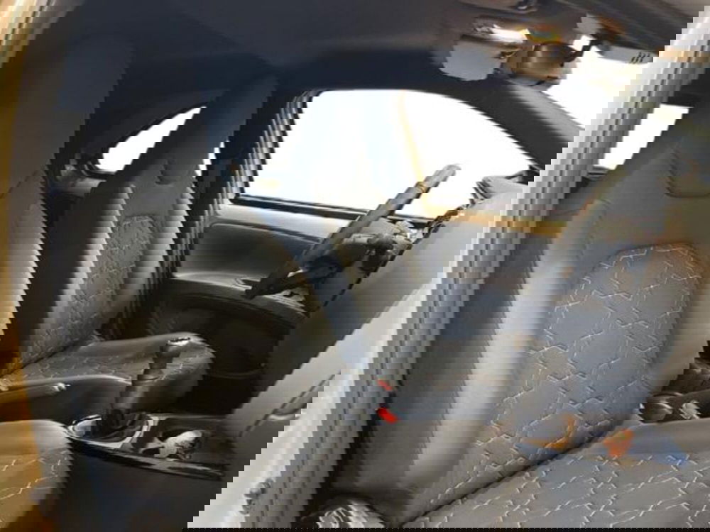 Toyota Aygo X usata a Vercelli (6)