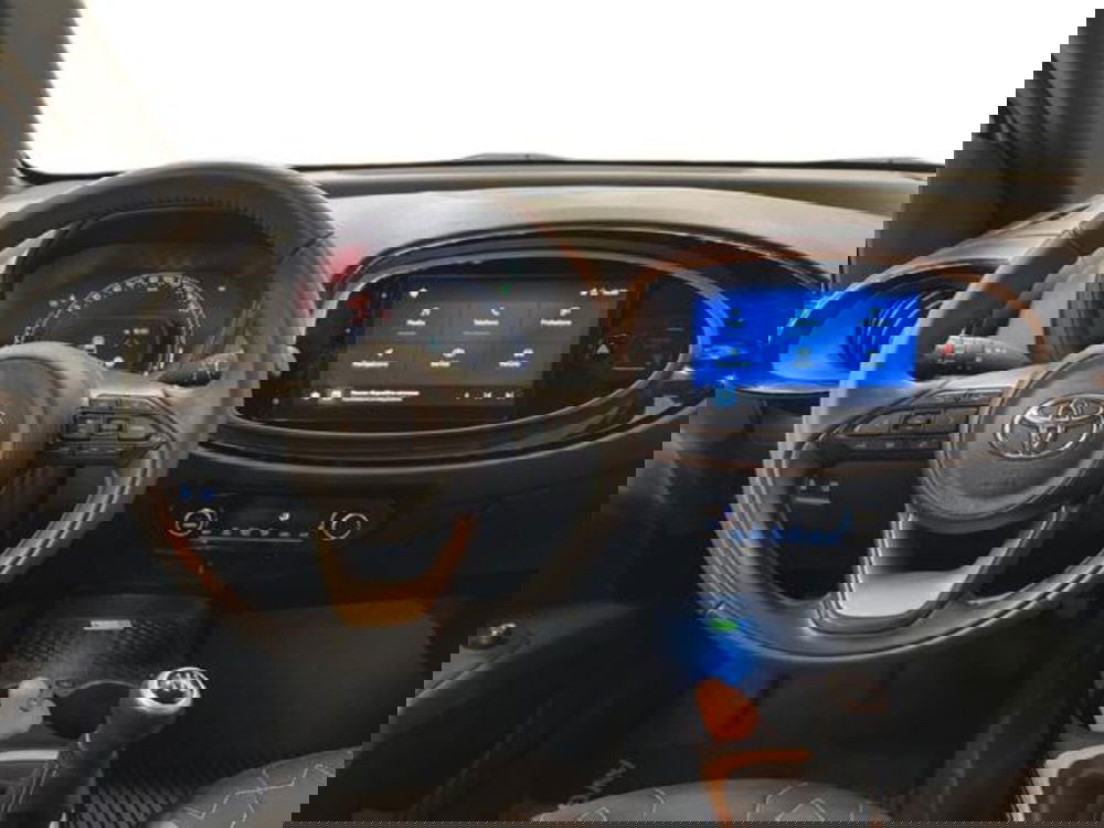 Toyota Aygo X usata a Vercelli (9)