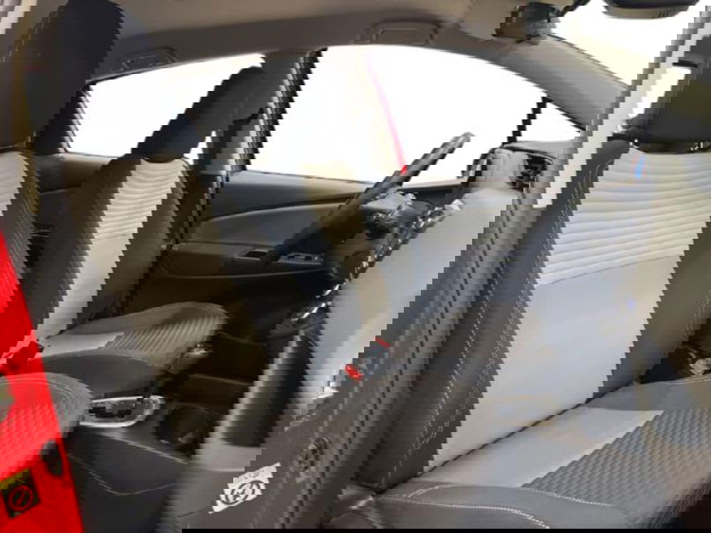 Toyota Yaris Cross usata a Vercelli (7)